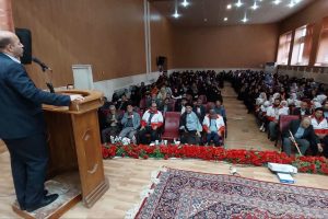 فرماندار میانه: هلال احمر بجای حرف، عمل می کند