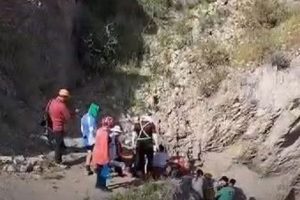 نجات کوهنورد بیمار در قلعه دختر میانه