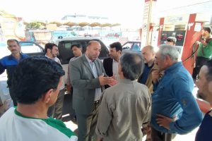 بازدید فرماندار از انبار و ستاد شرکت نفت و برخی جایگاه های عرضه بنزین