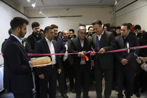 برگزاری نمایشگاه نقاشی و دستاوردهای دانشجویی دانشگاه آزاد میانه