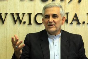نشست با وزیر بهداشت؛ پیگیری جهت تامین تجهیزات پزشکی برای مراکز درمانی میانه و ترکمنچای