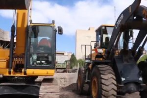 تحویل ۳ دستگاه ماشین سنگین به راهداری میانه