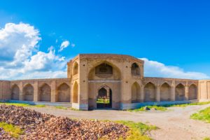 واگذاری کاروانسرای جمال آباد میانه به بخش خصوصی