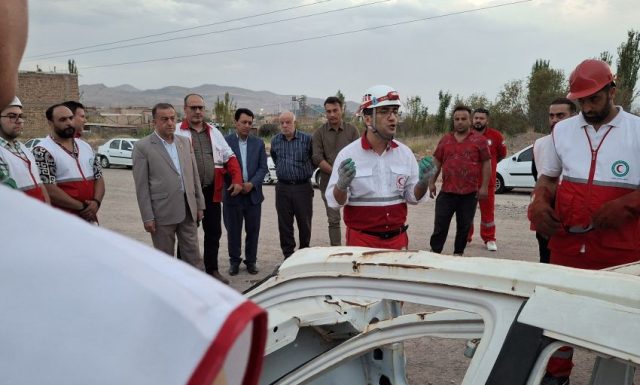 قدردانی فرماندار از آمادگی هلال احمر میانه در امداد جادهای