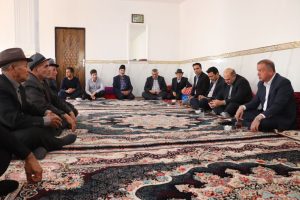 پیگیری خدمات روستایی و حل مشکلات آب آشامیدنی در روستای دادلو