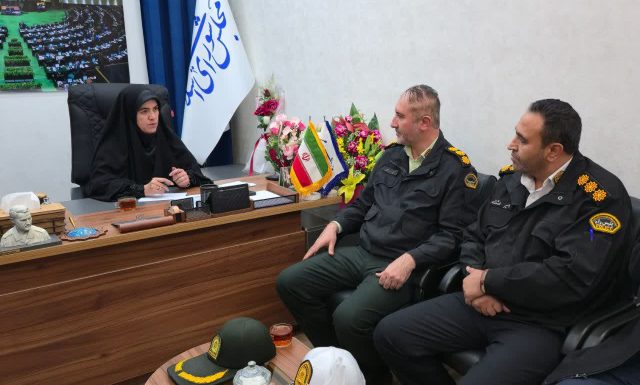دیدار فرمانده انتظامی میانه و جانشین پلیس‌راه استان با نماینده مردم