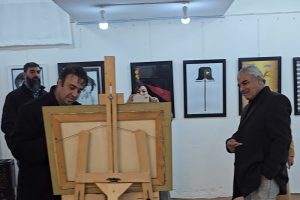 افتتاح نمایشگاه گروهی هنرهای تجسمی مکث در میانه
