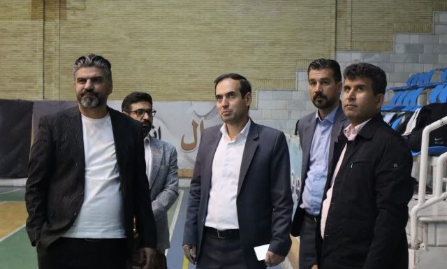 تأکید بر ارتقای استانداردها در بازدید از اماکن ورزشی میانه