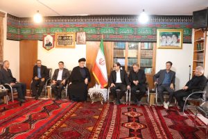تأکید بر همدلی مسئولان و ساماندهی بازار در میانه