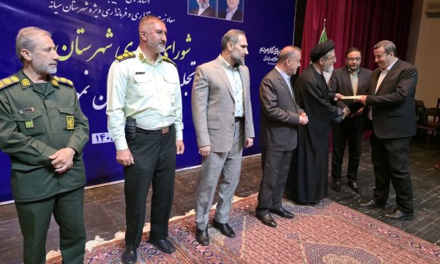 تجلیل از شهردار میانه به‌عنوان مدیر نمونه شهرستان