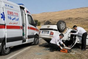واژگونی خودروی سواری در میانه؛ ۵ نفر مصدوم شدند