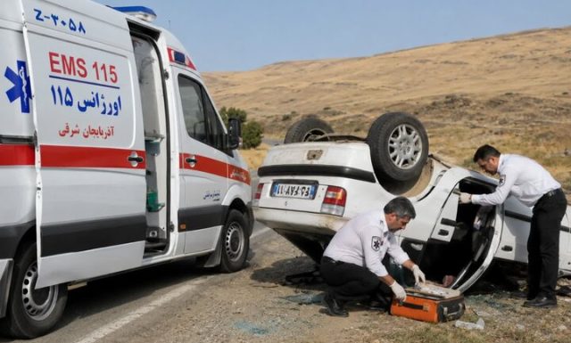 واژگونی خودروی سواری در میانه؛ ۵ نفر مصدوم شدند