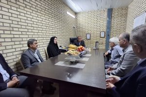بازدید فرماندار میانه از کارخانه آذرآبادگان برای بررسی موانع تولید