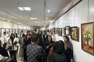 نمایشگاه ۹۰ اثر هنری هنرجویان گالری آلما در میانه افتتاح شد